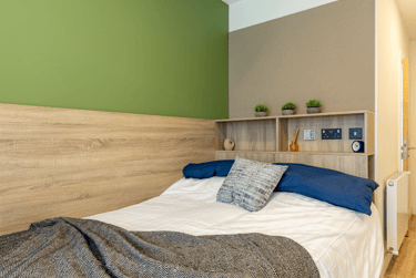 Premium En Suite - Image 2